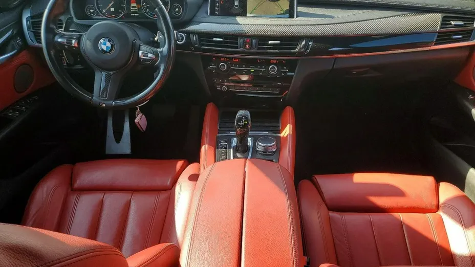 BMW X6 -