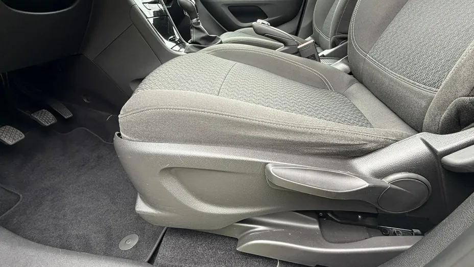 OPEL Mokka -