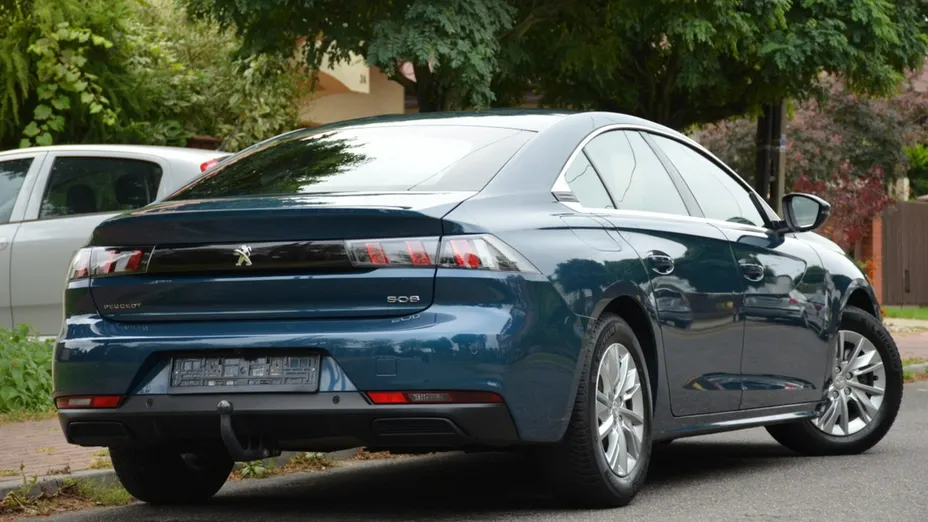 PEUGEOT 508 -