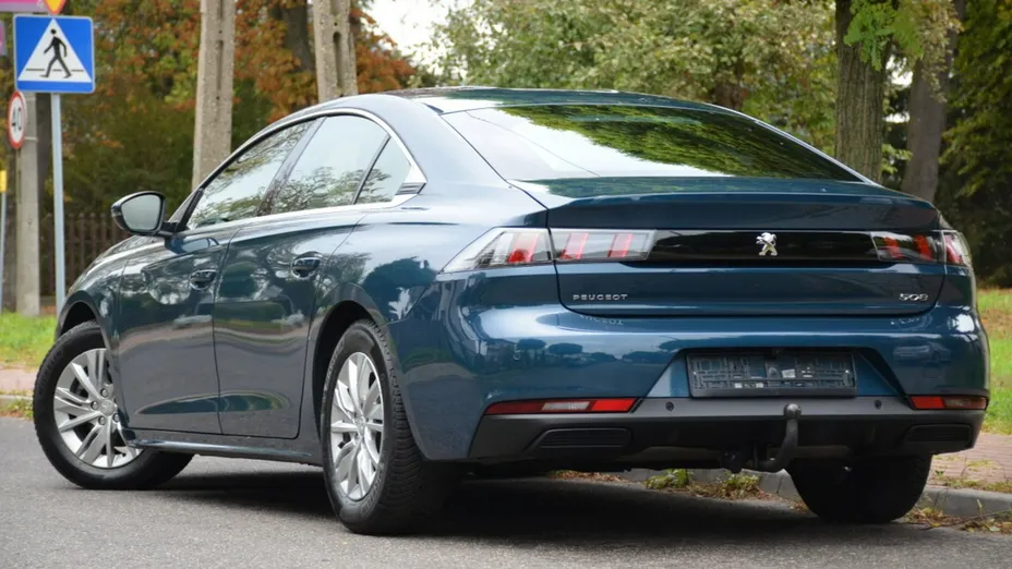 PEUGEOT 508 -