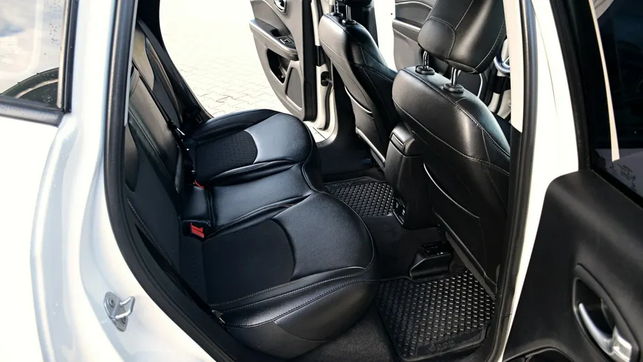 JEEP Compass -