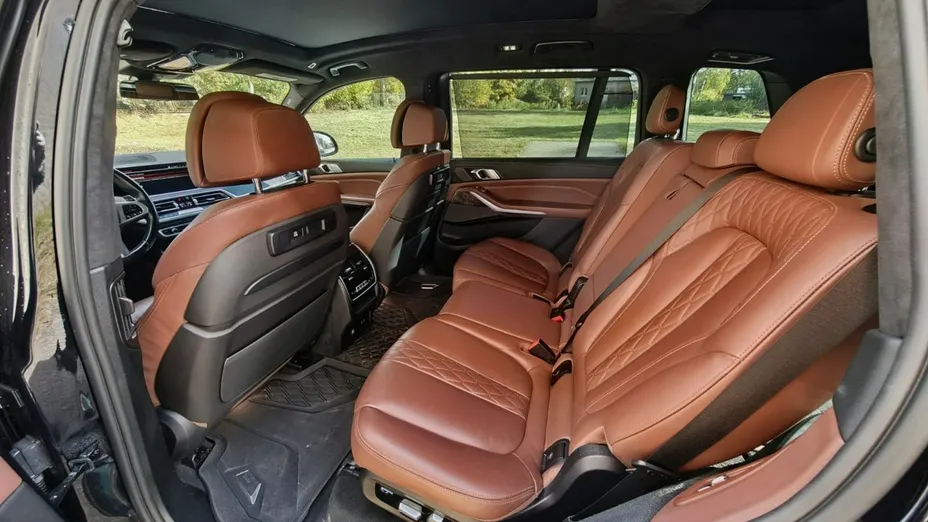 BMW X7 -