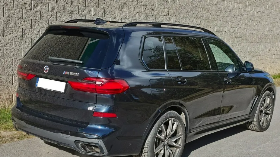 BMW X7 -