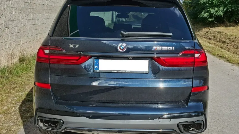 BMW X7 -