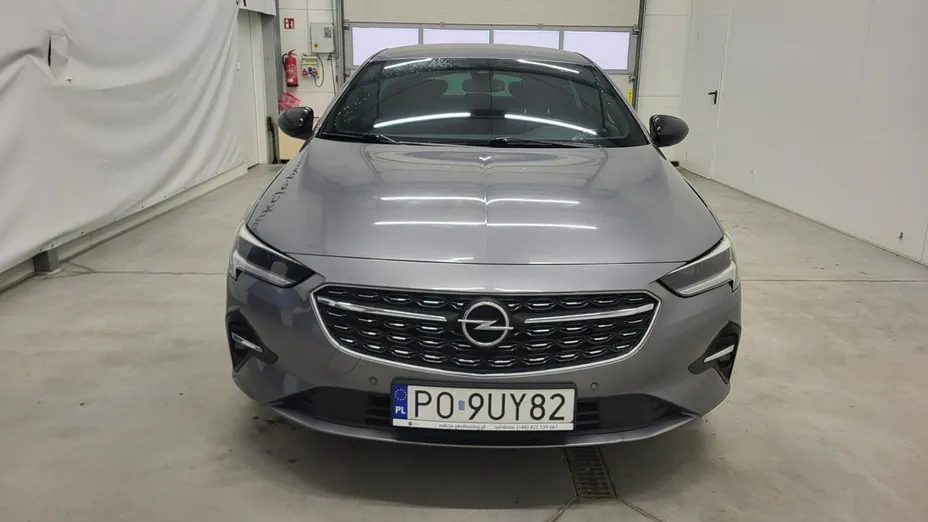 OPEL Insignia -