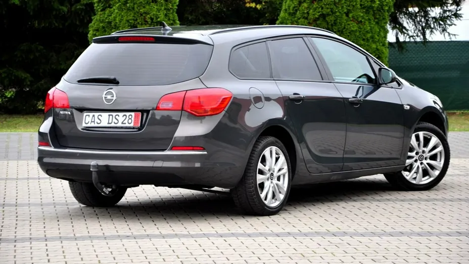 OPEL Astra -
