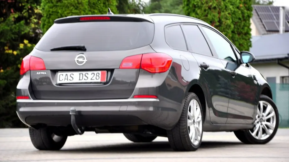OPEL Astra -