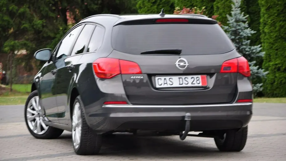 OPEL Astra -
