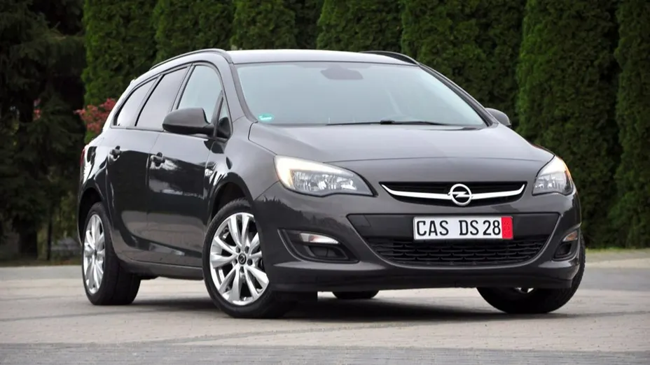OPEL Astra -