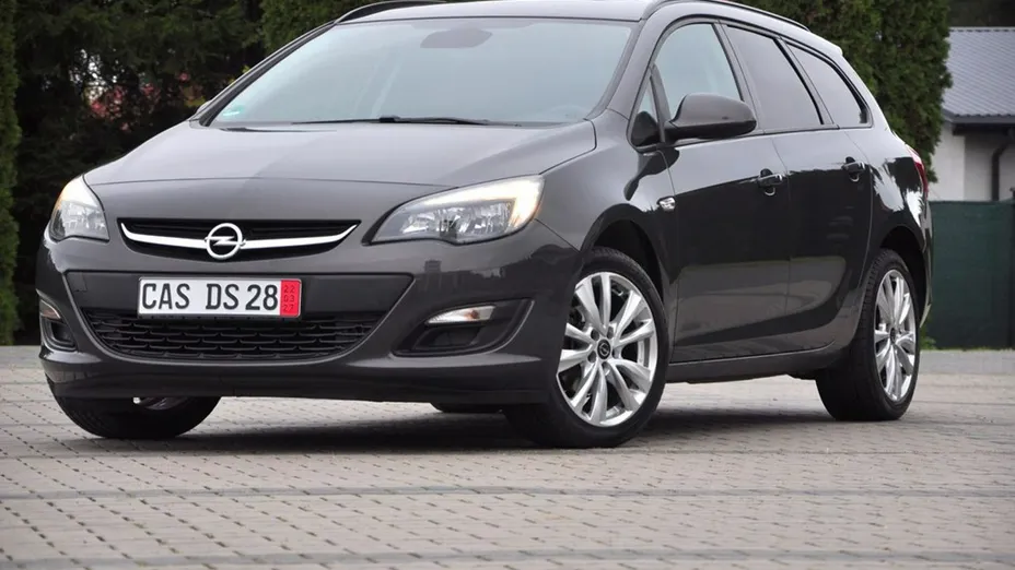 OPEL Astra -