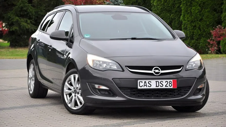 OPEL Astra -