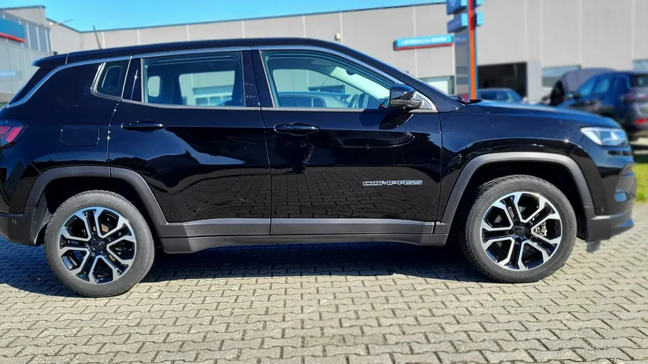 JEEP Compass -