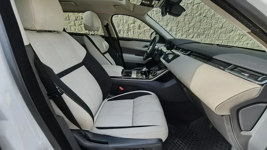 LAND ROVER Range Rover Velar -