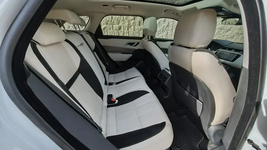 LAND ROVER Range Rover Velar -