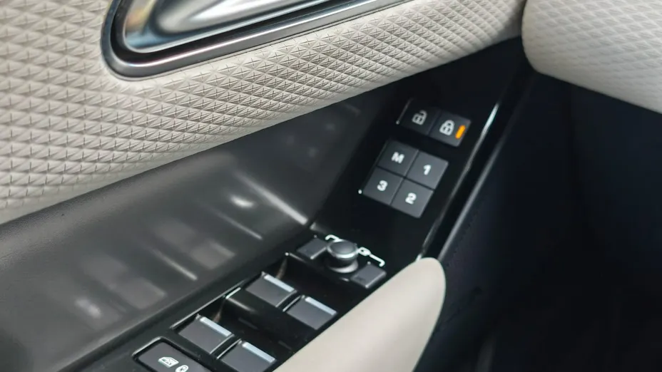 LAND ROVER Range Rover Velar -