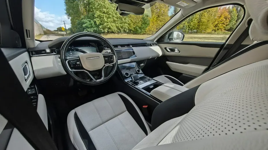 LAND ROVER Range Rover Velar -