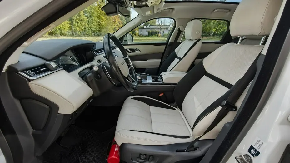 LAND ROVER Range Rover Velar -