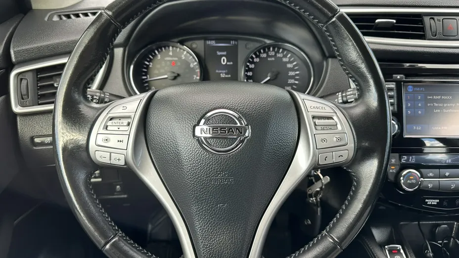 NISSAN Qashqai -