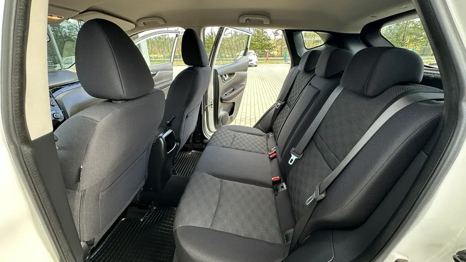 NISSAN Qashqai -