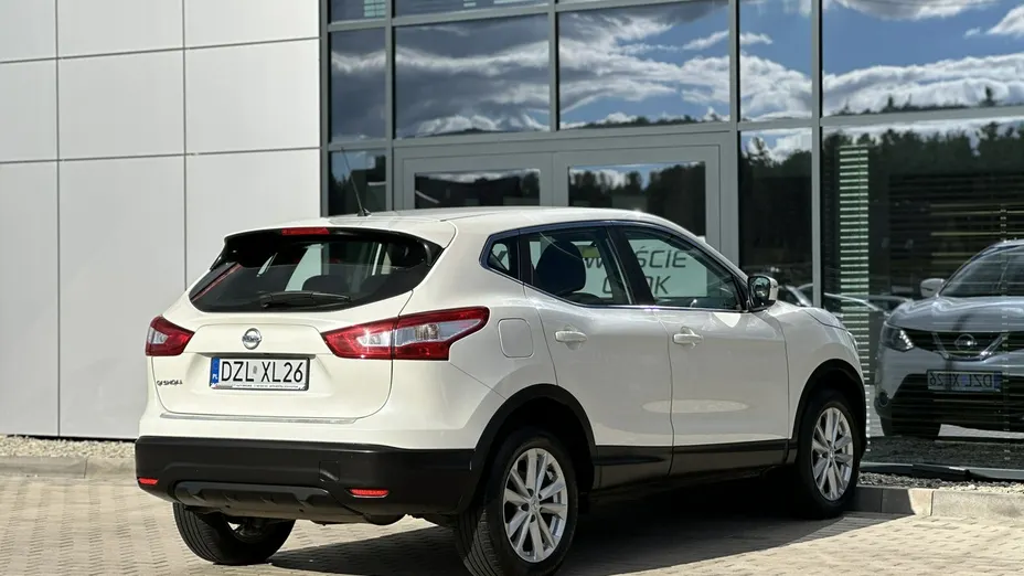 NISSAN Qashqai -