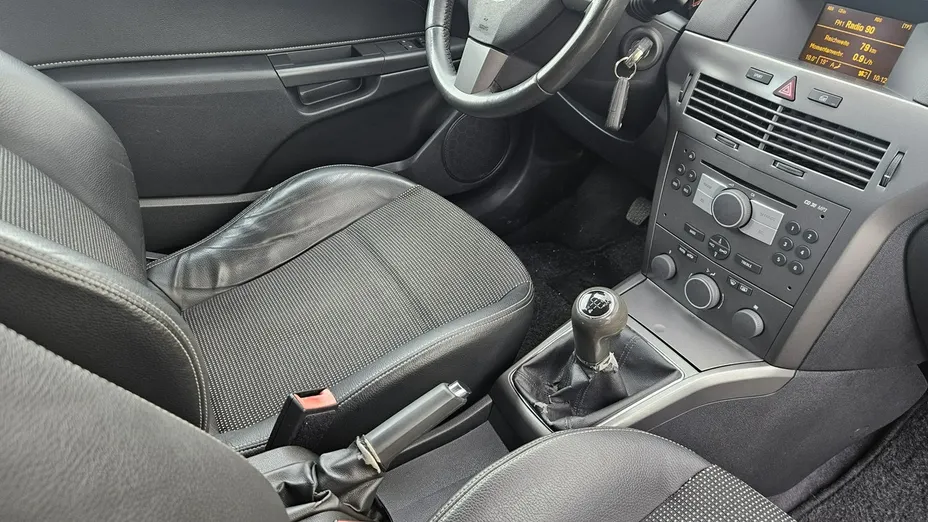 OPEL Astra -