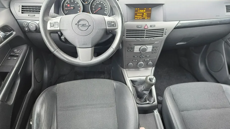 OPEL Astra -