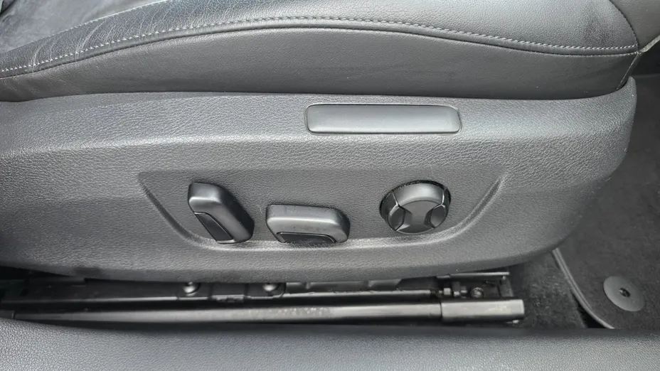SKODA Superb -
