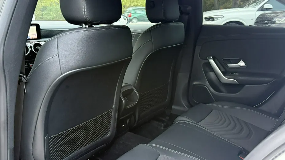 MERCEDES-BENZ CLA -
