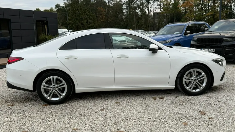 MERCEDES-BENZ CLA -