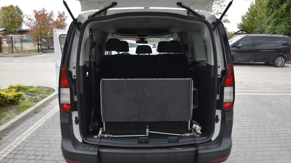 VOLKSWAGEN Caddy -