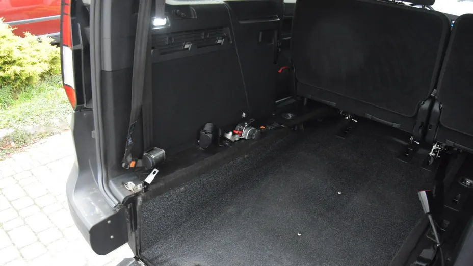VOLKSWAGEN Caddy -