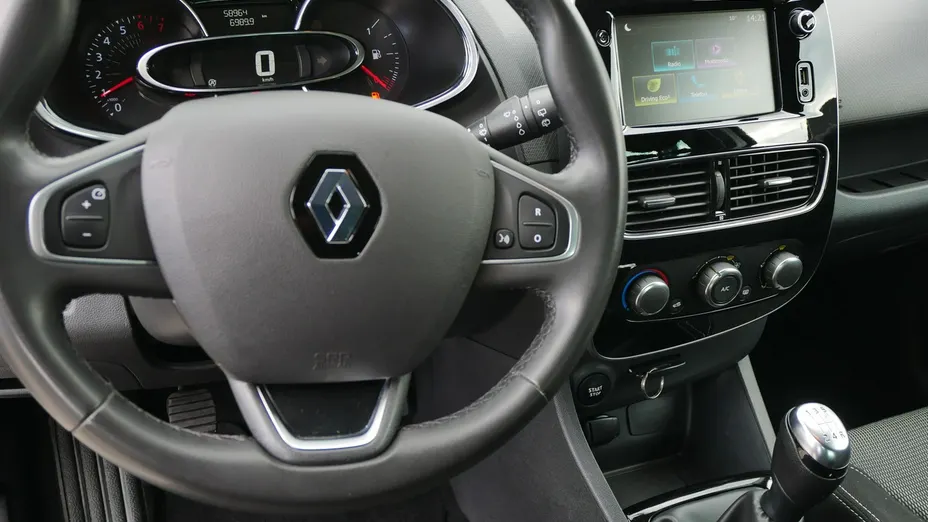 RENAULT Clio -