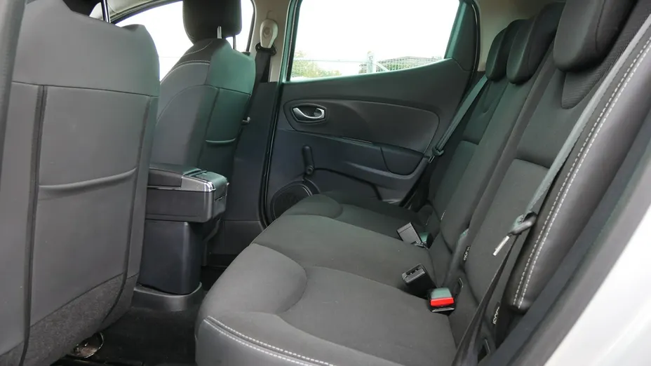 RENAULT Clio -