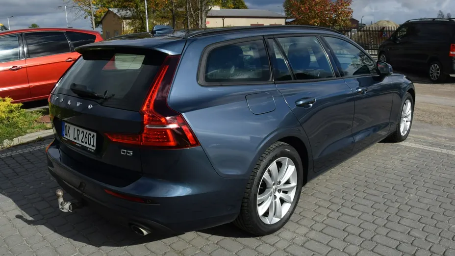 VOLVO V60 -