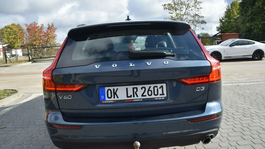VOLVO V60 -