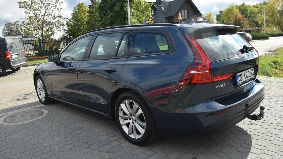 VOLVO V60 -