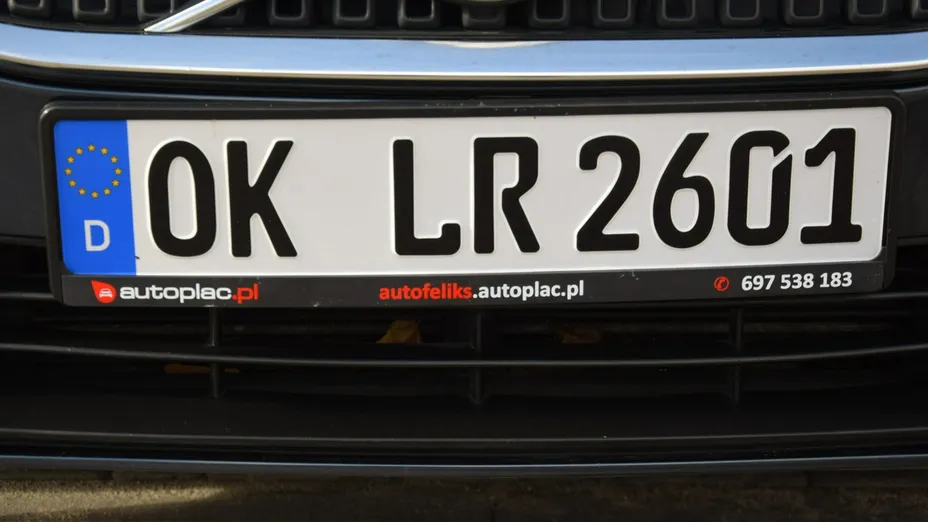 VOLVO V60 -