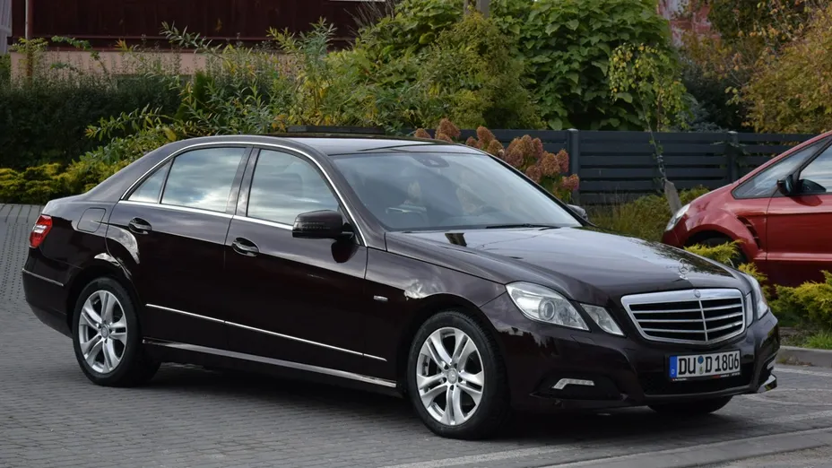 MERCEDES-BENZ E Klasa -