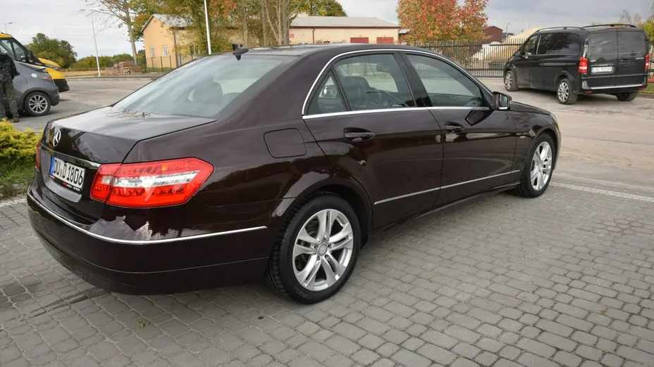 MERCEDES-BENZ E Klasa -