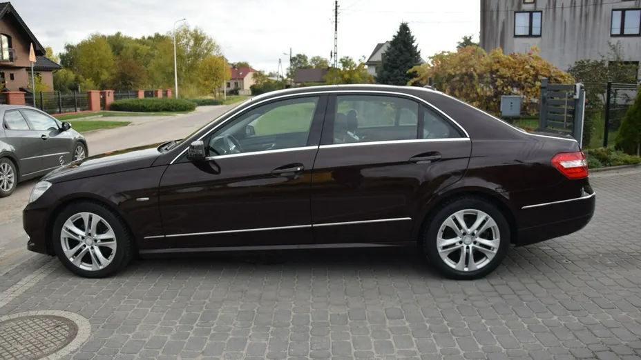 MERCEDES-BENZ E Klasa -