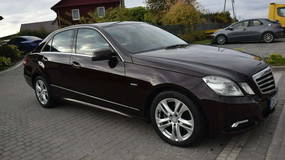 MERCEDES-BENZ E Klasa -