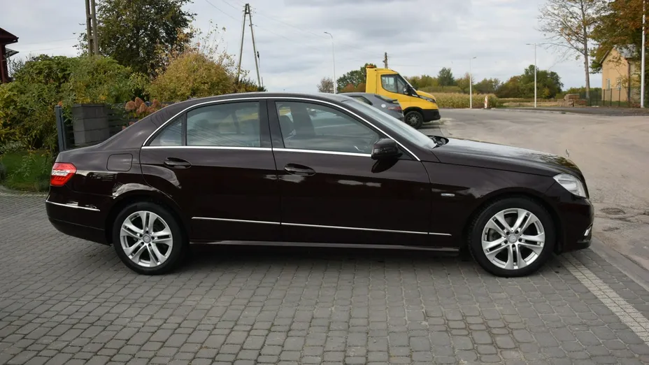 MERCEDES-BENZ E Klasa -
