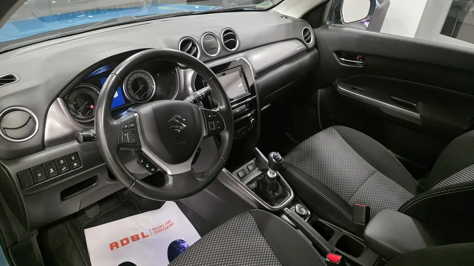 SUZUKI Vitara -