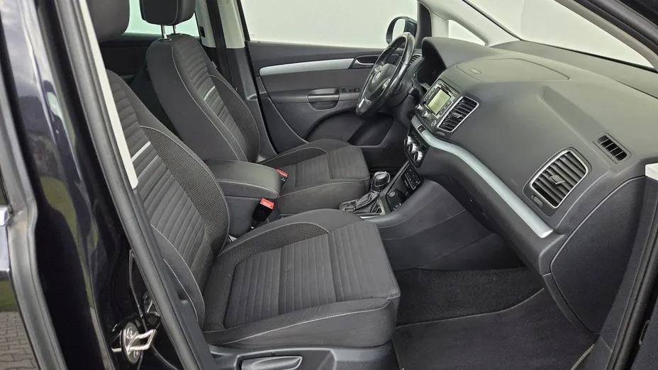 VOLKSWAGEN Sharan -