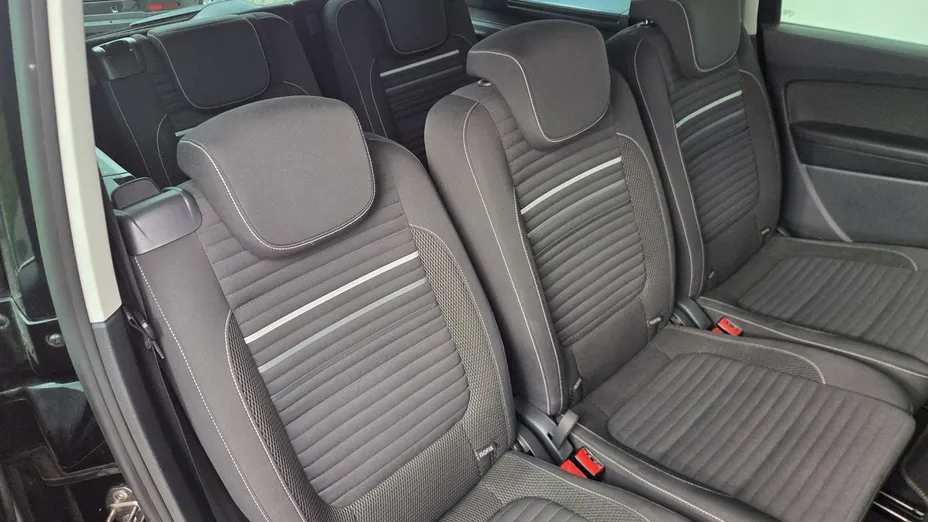 VOLKSWAGEN Sharan -