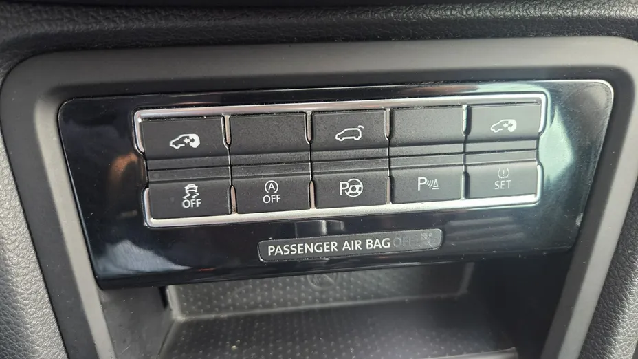 VOLKSWAGEN Sharan -
