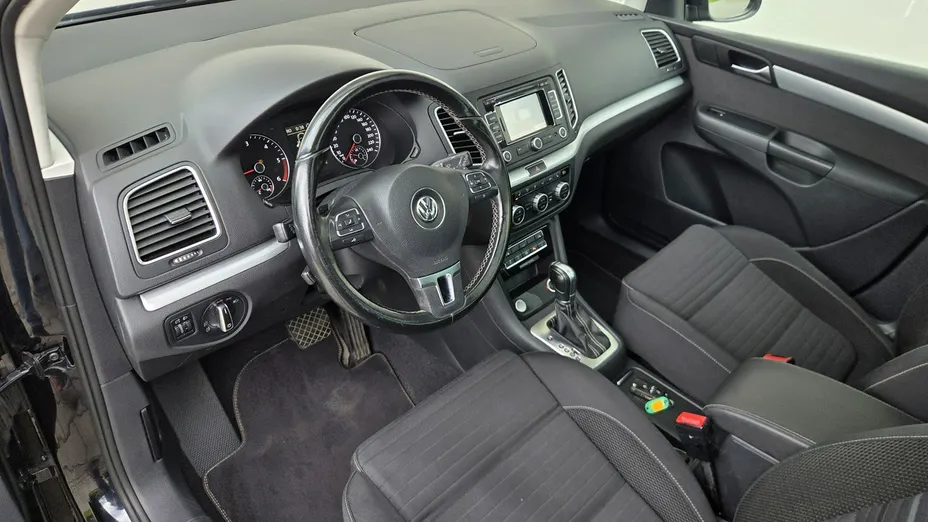 VOLKSWAGEN Sharan -