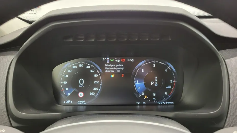 VOLVO XC90 -