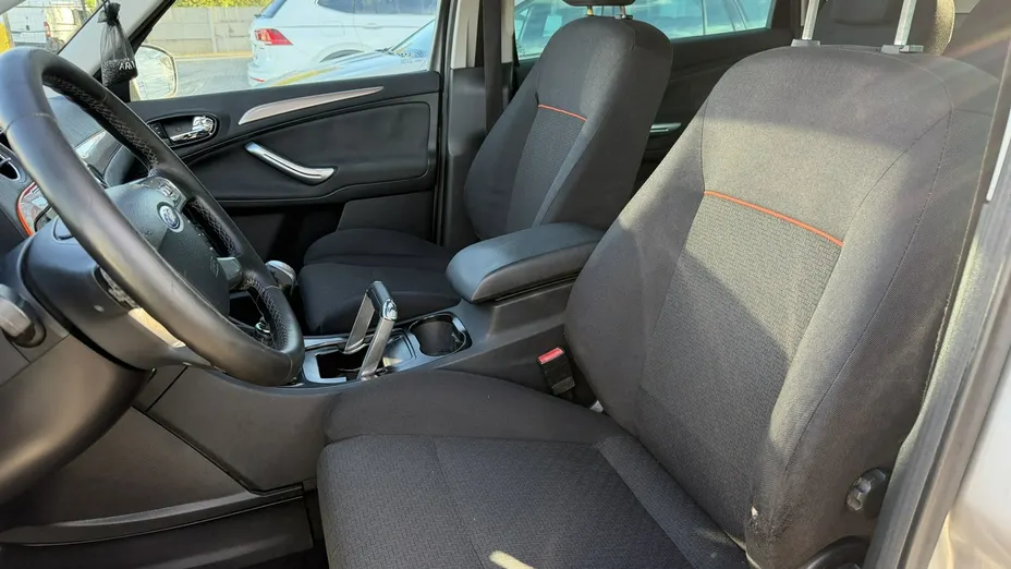 FORD S-MAX -