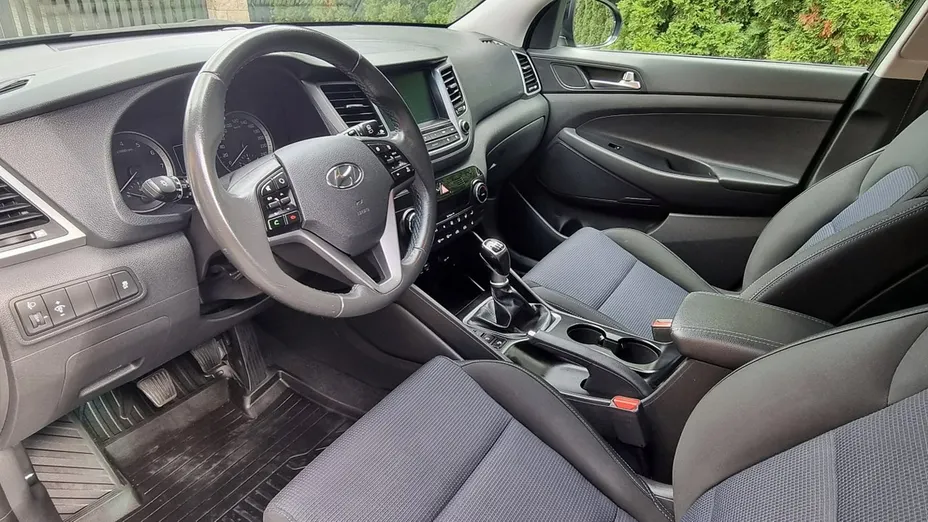 HYUNDAI Tucson -